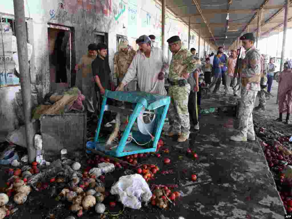 В Багдаде снова теракт: в результате взрыва на рынке погибли 2 человека и ранены 14 (AFP)