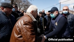 Armenia - Prime Minister Nikol Pashinian visits a village in Armavir province, March 28, 2021.