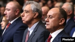 Armenia - Former Defense Minister Seyran Ohanian (R) and former Foreign Minister Vartan Oskanian hold a conference of their election bloc in Yerevan, 25Feb2017.