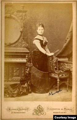 Anna Esipova (Anna Yesipova) în anii 1880 la Sankt Petersburg