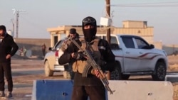 Сирия: Күрд кошуундары чегинди, абактагы жихадчылар эмне болот? 