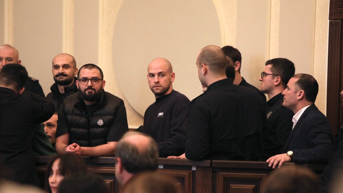მოსამართლემ 11 დემონსტრანტის საქმეზე სასამართლო სხდომა ნაწილობრივ დახურა