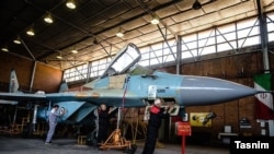 MiG-29 təyyarəsi təmirdə