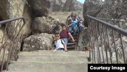 Beşbarmaq ziyarətgahı