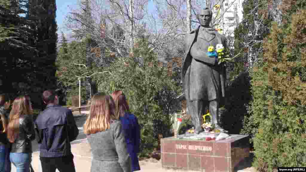 Crimea - Taras Shevchenko's birthday in Yalta, 09Mar2017