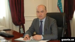 39-летний Равшан Усманов возглавлял посольство Узбекистана во Франции с 2012 года.