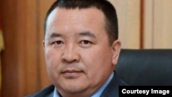 Икрамжан Илмиянов, Қырғызстанның бұрғынғы президенті Алмазбек Атамбаевтың кеңесшісі. 