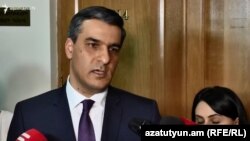 Омбудсмен Армении Арман Татоян беседует с журналистами, Ереван, 11 февраля 2019 г․