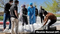 ظرف ۲۴ ساعت گذشته ۱۱۷ تن در نتیجۀ ابتلا به این ویروس در ایران جانباخته اند.
