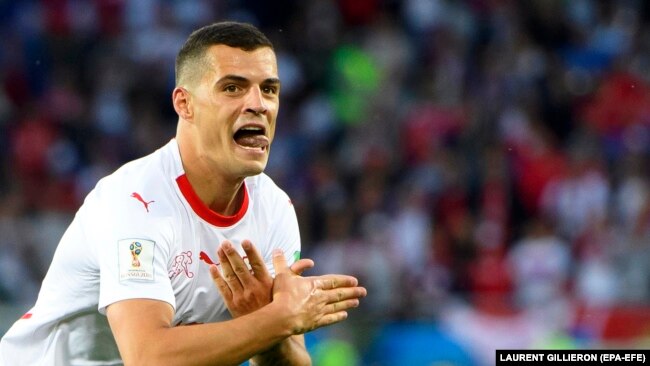 Granit Xhaka, por edhe Xherdan Shaqiri u gjobitën me 10 mijë franka zvicerane, pasi bën shqiponjën.