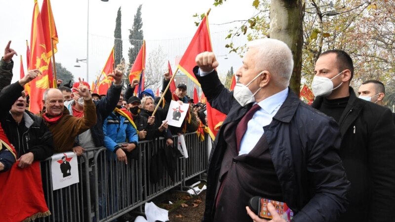 Protesta në Mal të Zi kundër ndryshimit të Ligjit për Liritë Fetare