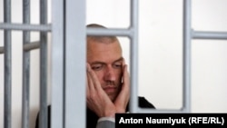 Stanislav Klıh Rusiye mahkemesinde, 2016 senesi mayıs ayı