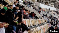 Саудовские женщины на стадионе. 12 января 2018 года.
