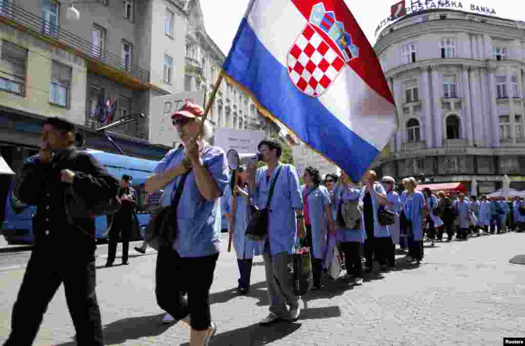 Hrvatska - Protest radnika, Zagreb, 10. juni 2013. Foto: Reuters / Antonio Bronić 