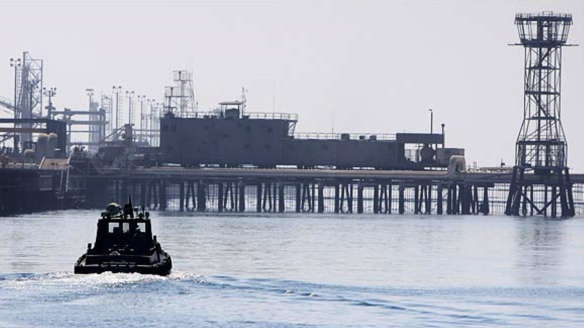 Iran’s oil minister has visited a key terminal amid fears of Israeli strikes