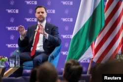 Віцепрезидент США Джей Ді Венс виступає з промовою в колегіумі Матіаса Корвінуса в Будапешті, Угорщина, 8 квітня 2026 року