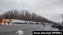 Transportuesit nga Serbia bllokuan pikën kufitare me Kroacinë, Batrovci, 26 janar 2026.