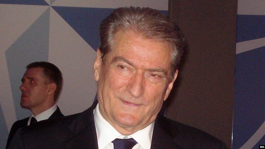 Поранешниот албански премиер Сали Бериша