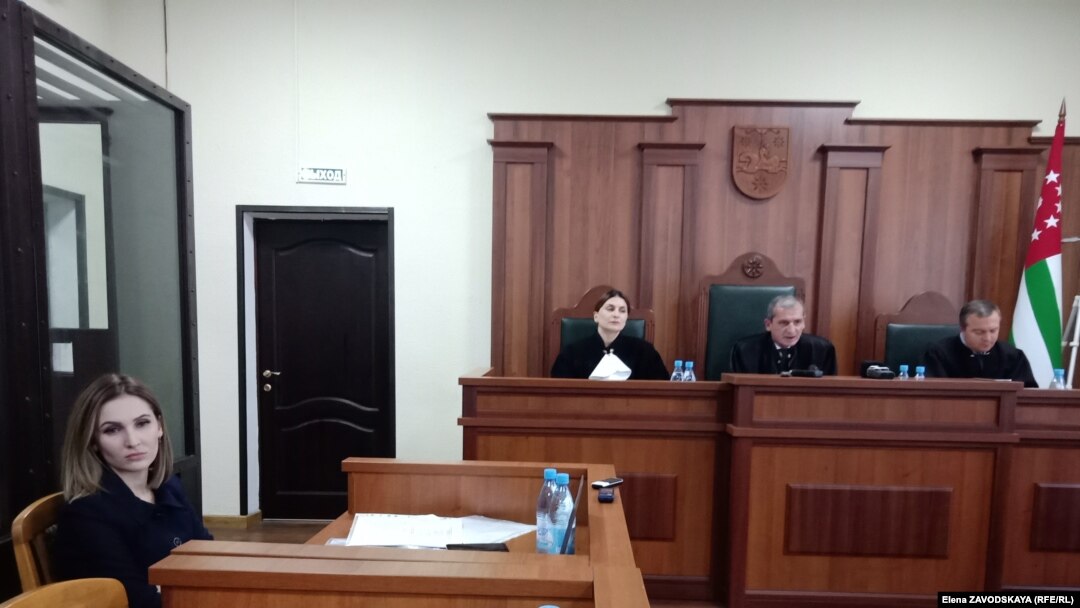 Судебное заседание началось с ходатайства доверенного лица истца – Инги Габелаиа об отводе судьи Романа Кварчия