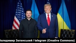 Президент Дональд Трамп під час двосторонньої зустрічі з президентом України Володимиром Зеленським на полях Генеральної асамблеї Організації Об'єднаних Націй у Нью-Йорку 23 вересня 2025 року