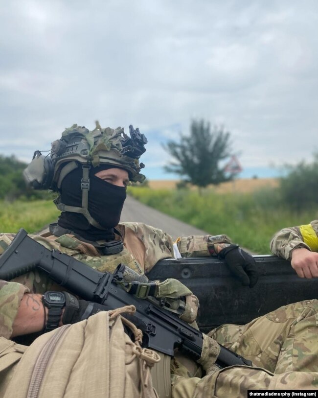 «Я не думаю, що коли-небудь настане день, коли на полі бою не буде солдатів, але воно, безумовно, насичене безпілотниками» – Мюррей