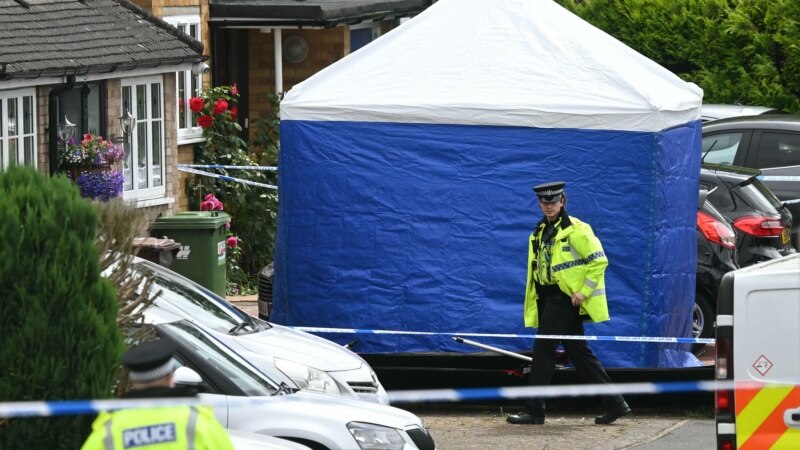 پلیس بریتانیا در تعقیب مظنون به قتل سه عضو خانواده یک گزارشگر