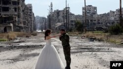 Молодожёны в Хомсе