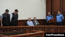 Вано Мерабишвили и Зураб Чиаберашвили в суде 