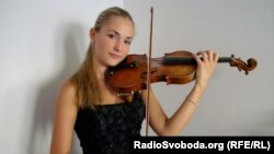 17-річна скрипалька Анастасія Петришак