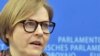 Евродепутаты намерены добиться, чтобы вопрос о бесланской трагедии попал в повестку дня осеннего саммита Россия – ЕС