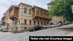ქუჩის სიგრძე 321 მეტრია