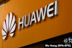 Администрация Трампа организовала бойкот продукции китайского электронного концерна Huawei в США и мире, настаивая на том, что она представляет угрозу безопасности систем связи