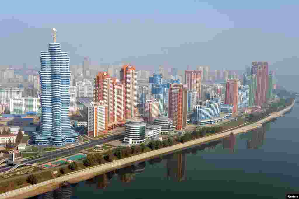 But in recent months the Pyongyang skyline has been looking rather...futuristic. This handout photo of high-rise buildings and apartment blocks was released in October 2015.&nbsp;