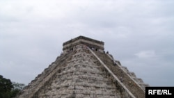 Piramida u gradu Maja - Chichen Itzi
