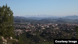 Американская аналитическая компания Stratfor утверждает, что в скором времени в Нагорном Карабахе может поменяться статус-кво. Аналитики агентства считают, что политика России на Южном Кавказе претерпевает серьезные изменения