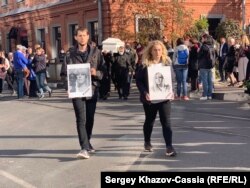 Дети Ирины Славиной Вячеслав и Маргарита Мурахтаевы