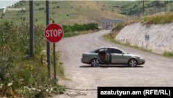 Armenia - Protesters block a road leading to the Amulsar mine, July 2, 2018.