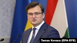 Кулеба: безумовно, не може йтися ні про яке подвійне громадянство з державою-агресором