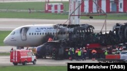 «Суперджет» после катастрофы в аэропорту Шереметьево.