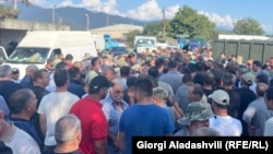 ყვარელში აქცია გრძელდება.