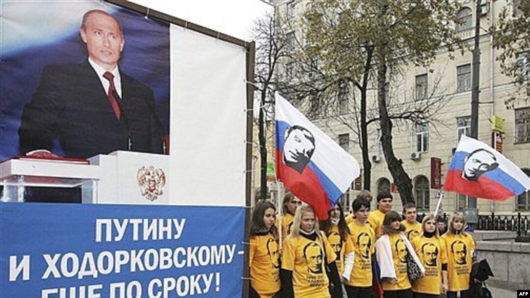 Кризис может придать новому суду над разоренным олигархом свежее звучание