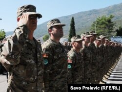 Черногорские военные отправляются с миротворческой миссией в Афганистан. 2011 год