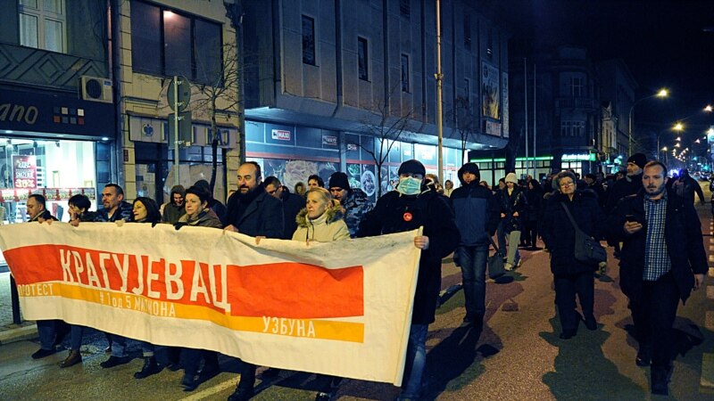 Protest u Kragujevcu: 'Nepristaše' bojkotuju izbore
