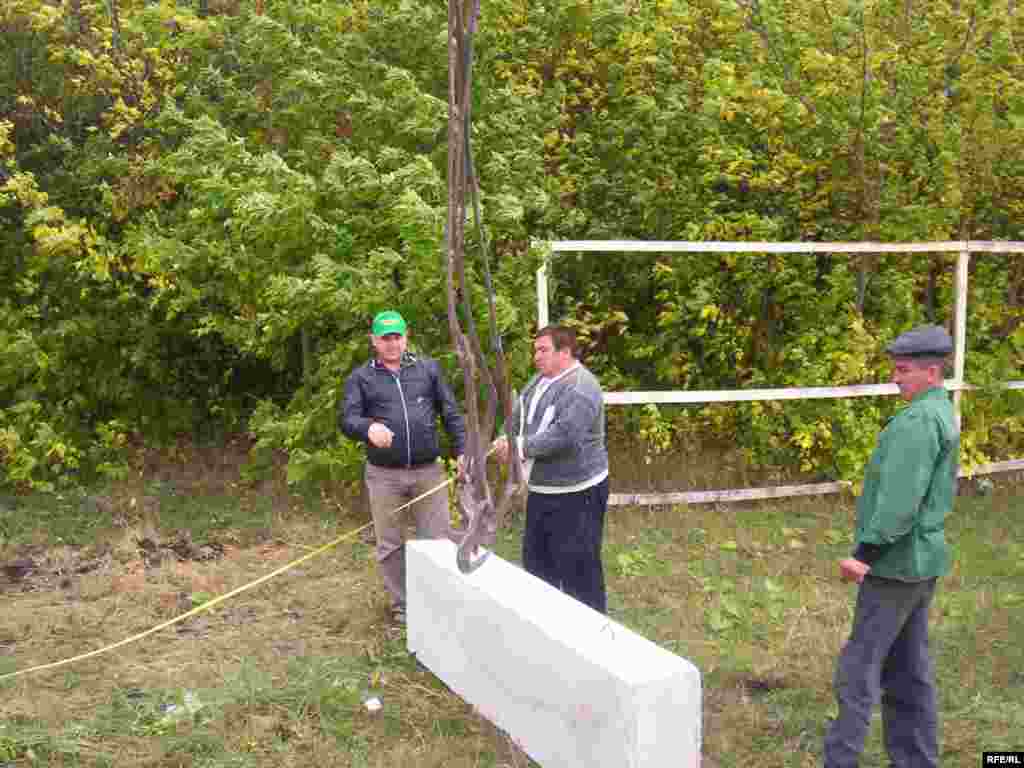 Авылның Сабантуе мәйданчыгын рәткә китертте