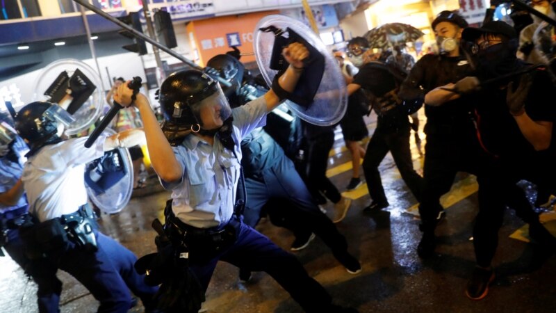 Повлекување на спорниот закон што го запали Хонг Конг