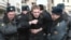 Иногда и милиционерам приходится расплачиваться