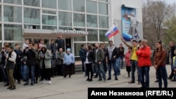 Участники митинга в Хабаровске