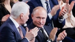 Борис Гризлов (ліворуч) і президент Росії Володимир Путін