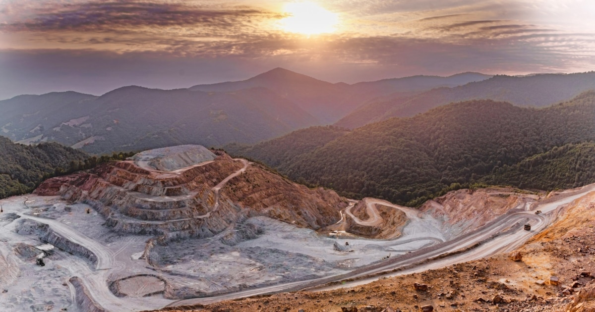 Russian Bank Selling Armenian Mining Giant