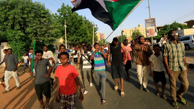 Sudan: Hiljade ljudi na protestu zbog teških ekonomskih uslova
